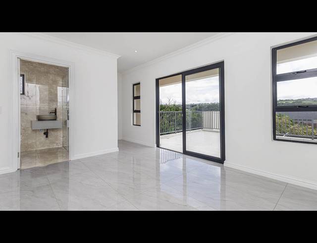 4 BEDROOM HOUSE FOR SALE IN COTSWOLD DOWNS GOLF & COUNTRY ESTATE